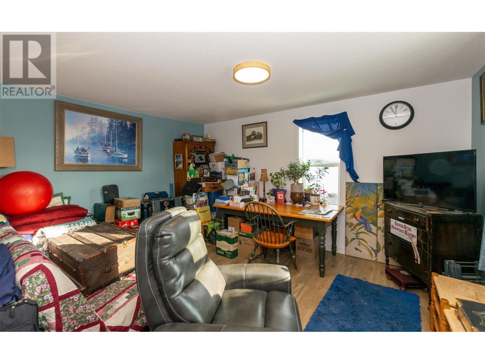 713 Russell Avenue, Enderby, British Columbia  V0E 1V1 - Photo 12 - 10333833
