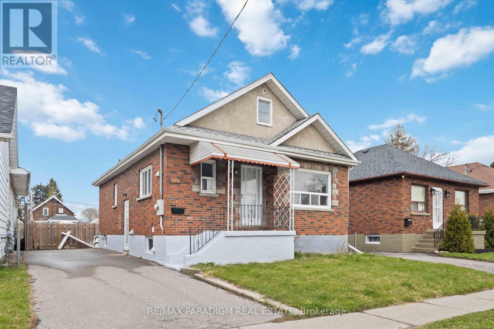 Property at 226 MCNAUGHTON AVENUE image 2