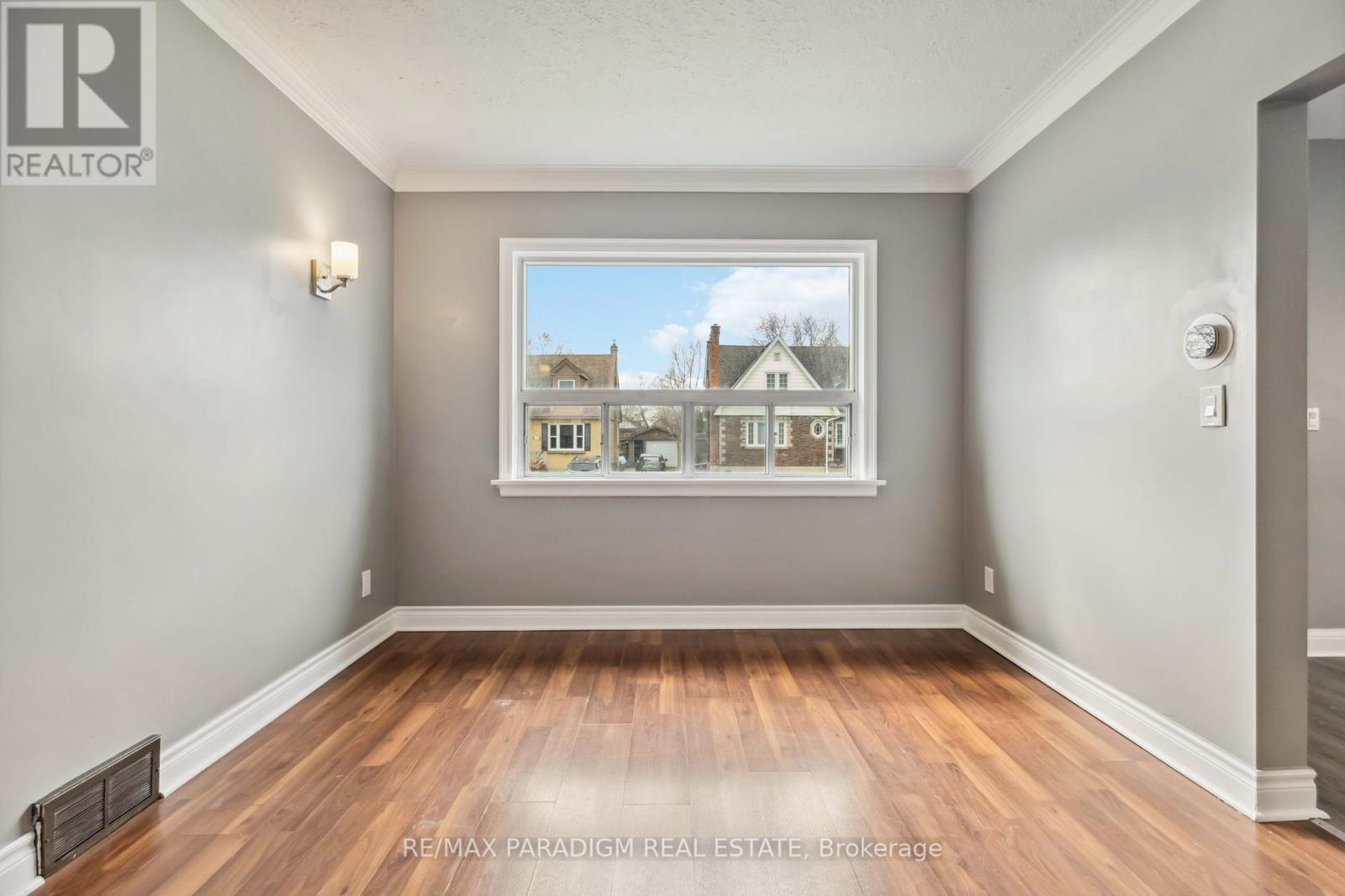 Property at 226 MCNAUGHTON AVENUE image 5