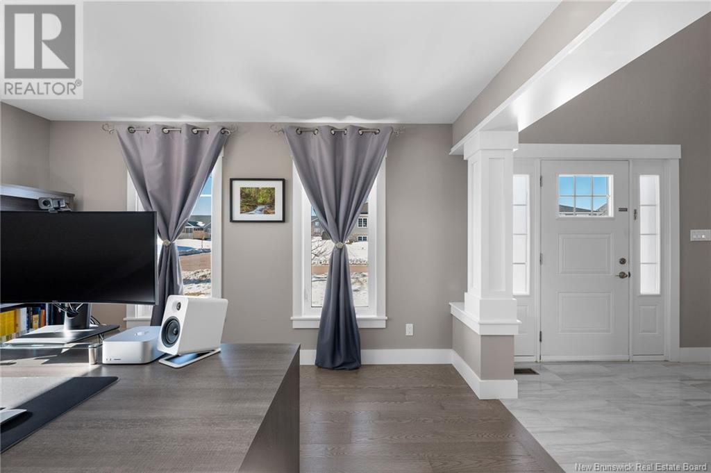 Property at 35 Venetian Drive image 4