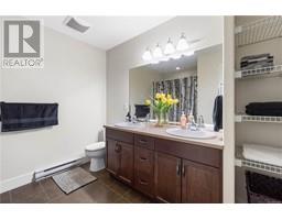 12 344 Hirst Ave, Parksville property photo listing 995687 for sale