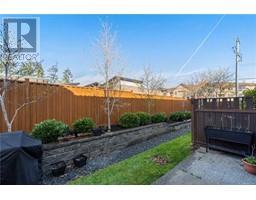 12 344 Hirst Ave, Parksville property photo listing 995687 for sale