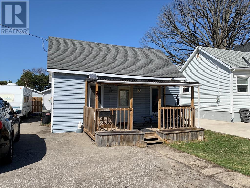 Property at 381 Brock STREET South image 1