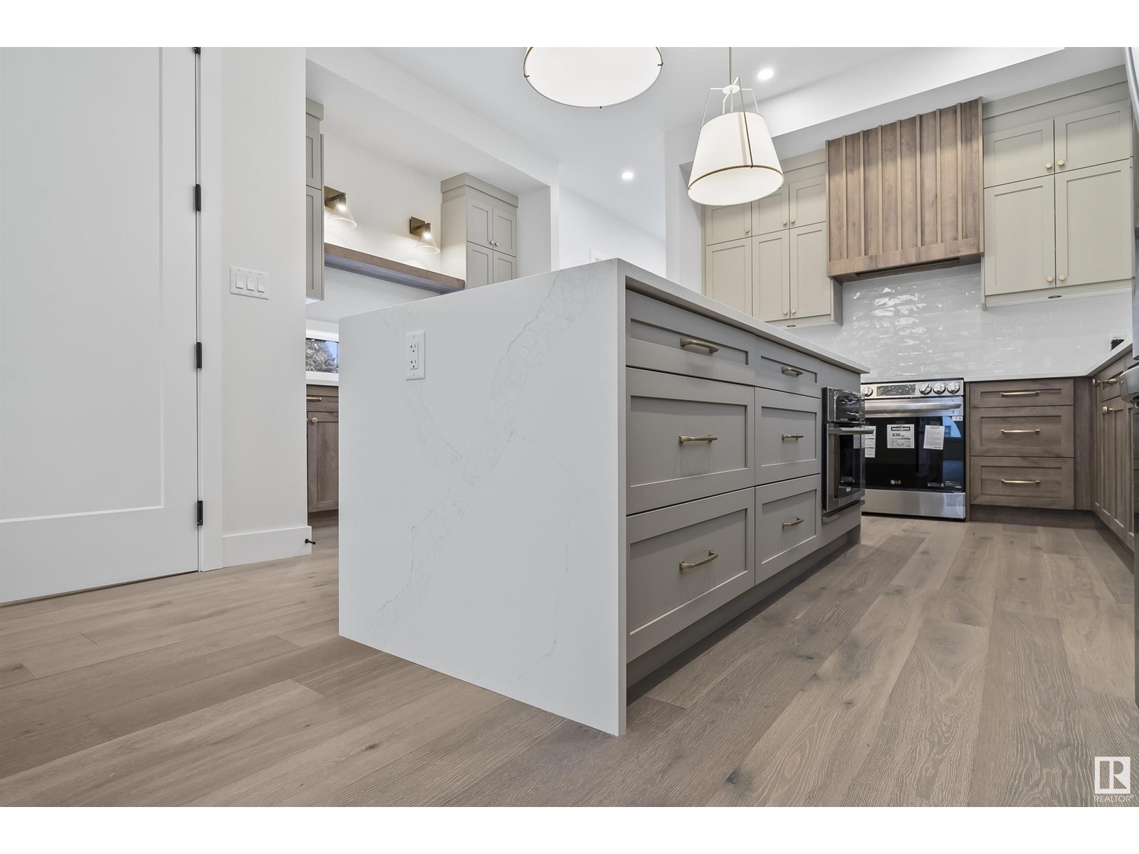 7940 89 Ave Nw Nw, Edmonton, Alberta  T6C 1N5 - Photo 11 - E4425384