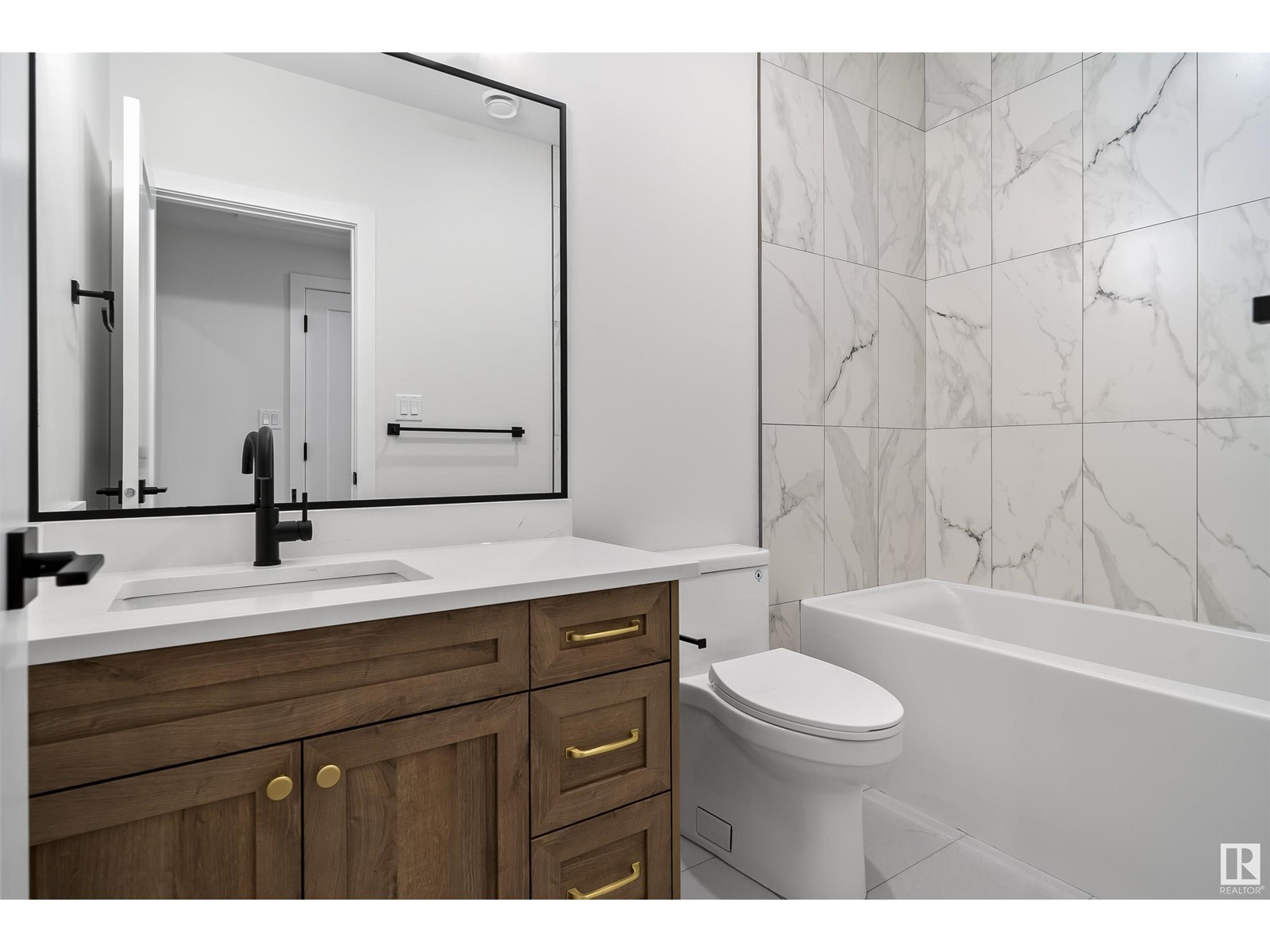 7940 89 Ave Nw Nw, Edmonton, Alberta  T6C 1N5 - Photo 46 - E4425384