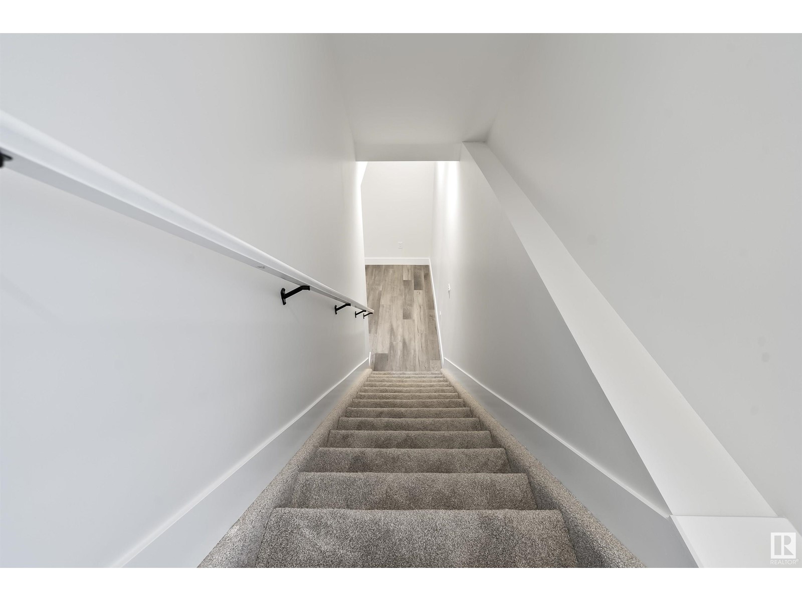 7940 89 Ave Nw Nw, Edmonton, Alberta  T6C 1N5 - Photo 40 - E4425384
