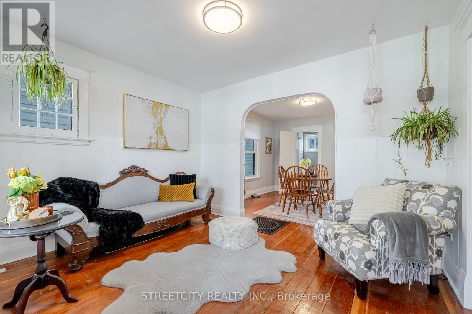 Photo 5 of 27 for 139 Brisbin Street