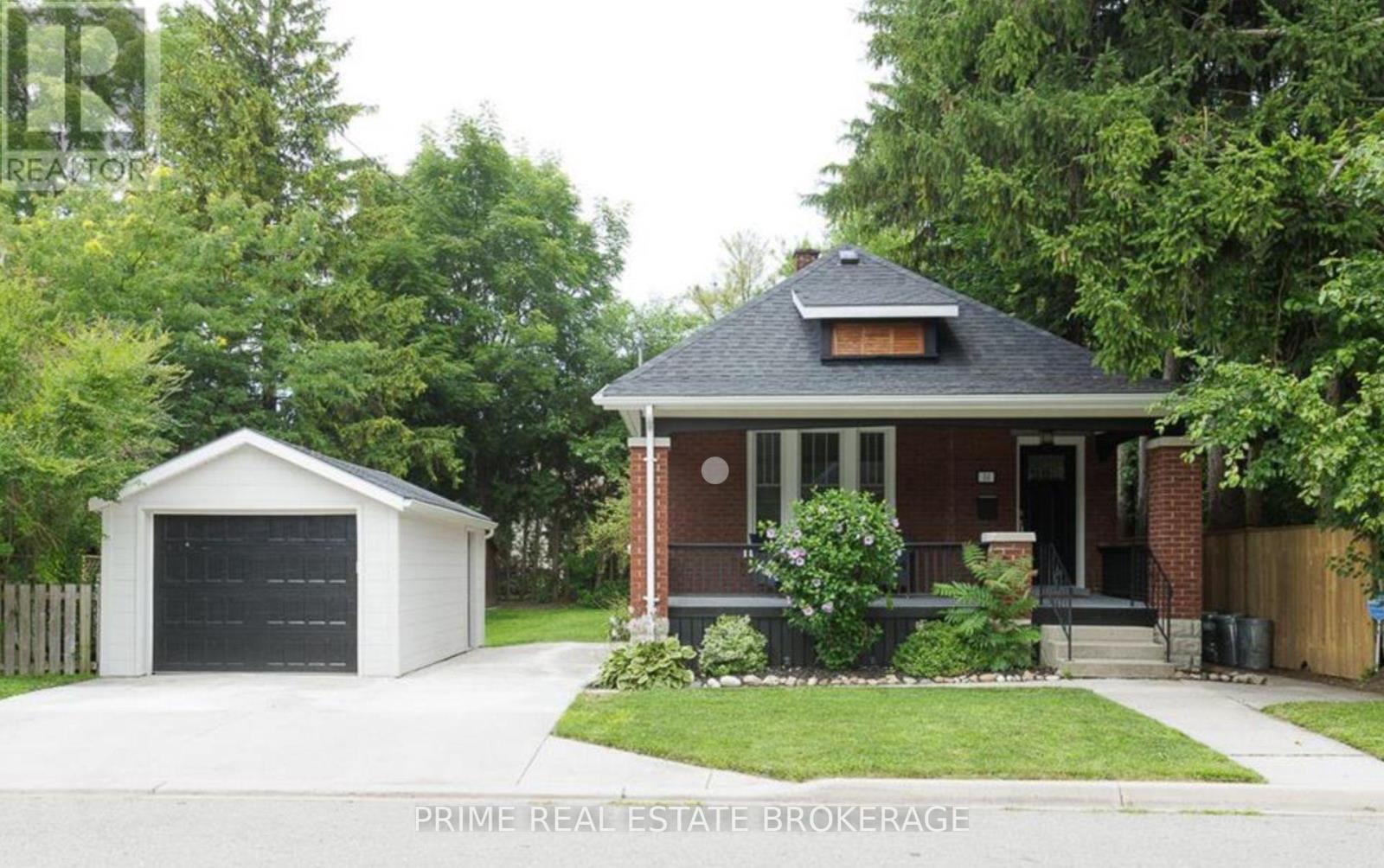 14 CARLTON AVENUE, London East, Ontario
