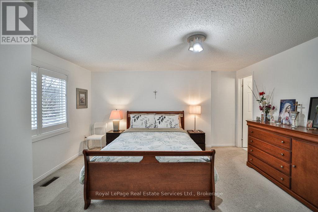 1387 Stonecutter Drive, Oakville (Ga Glen Abbey), Ontario  L6M 3C3 - Photo 18 - W12093687