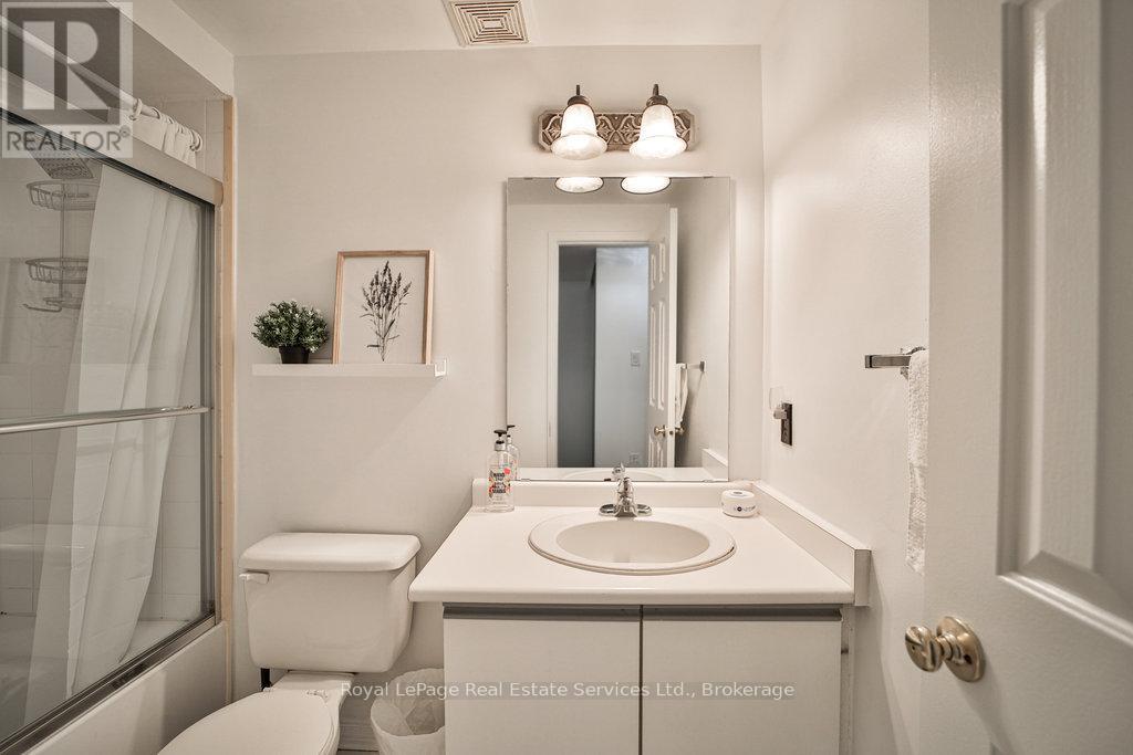 1387 Stonecutter Drive, Oakville (Ga Glen Abbey), Ontario  L6M 3C3 - Photo 30 - W12093687