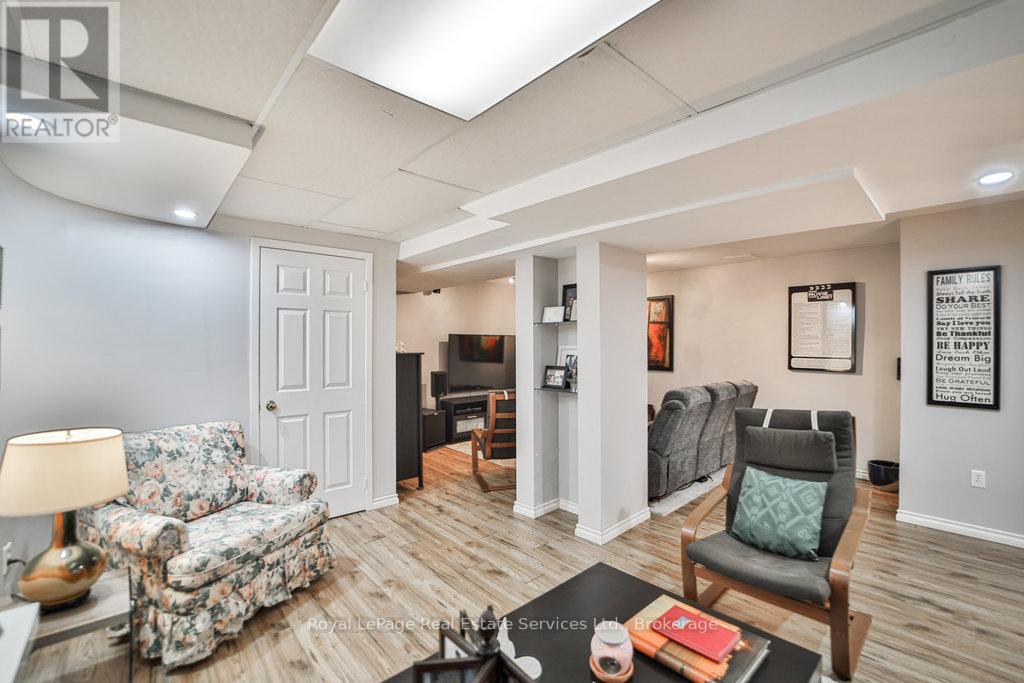 1387 Stonecutter Drive, Oakville (Ga Glen Abbey), Ontario  L6M 3C3 - Photo 35 - W12093687