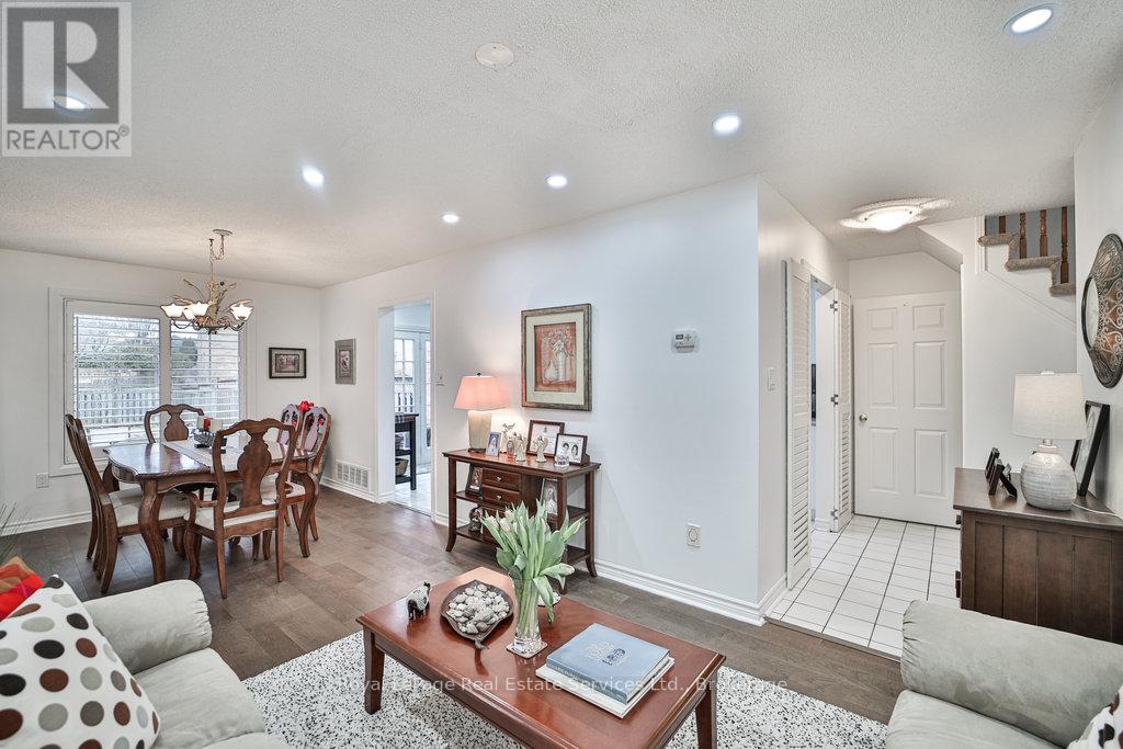 1387 Stonecutter Drive, Oakville (Ga Glen Abbey), Ontario  L6M 3C3 - Photo 7 - W12093687
