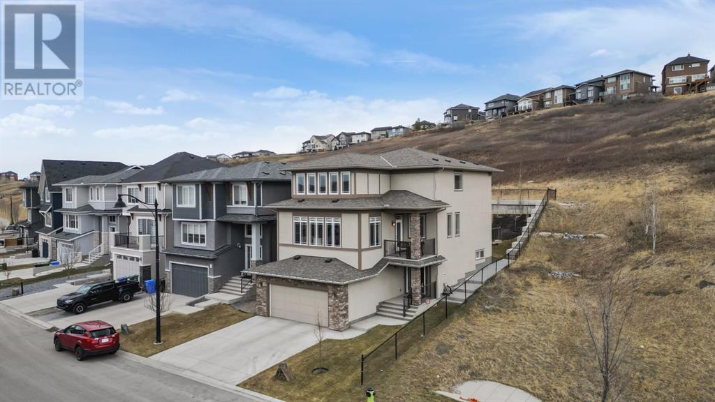 Property at 72 Sage Meadows Green NW image 3
