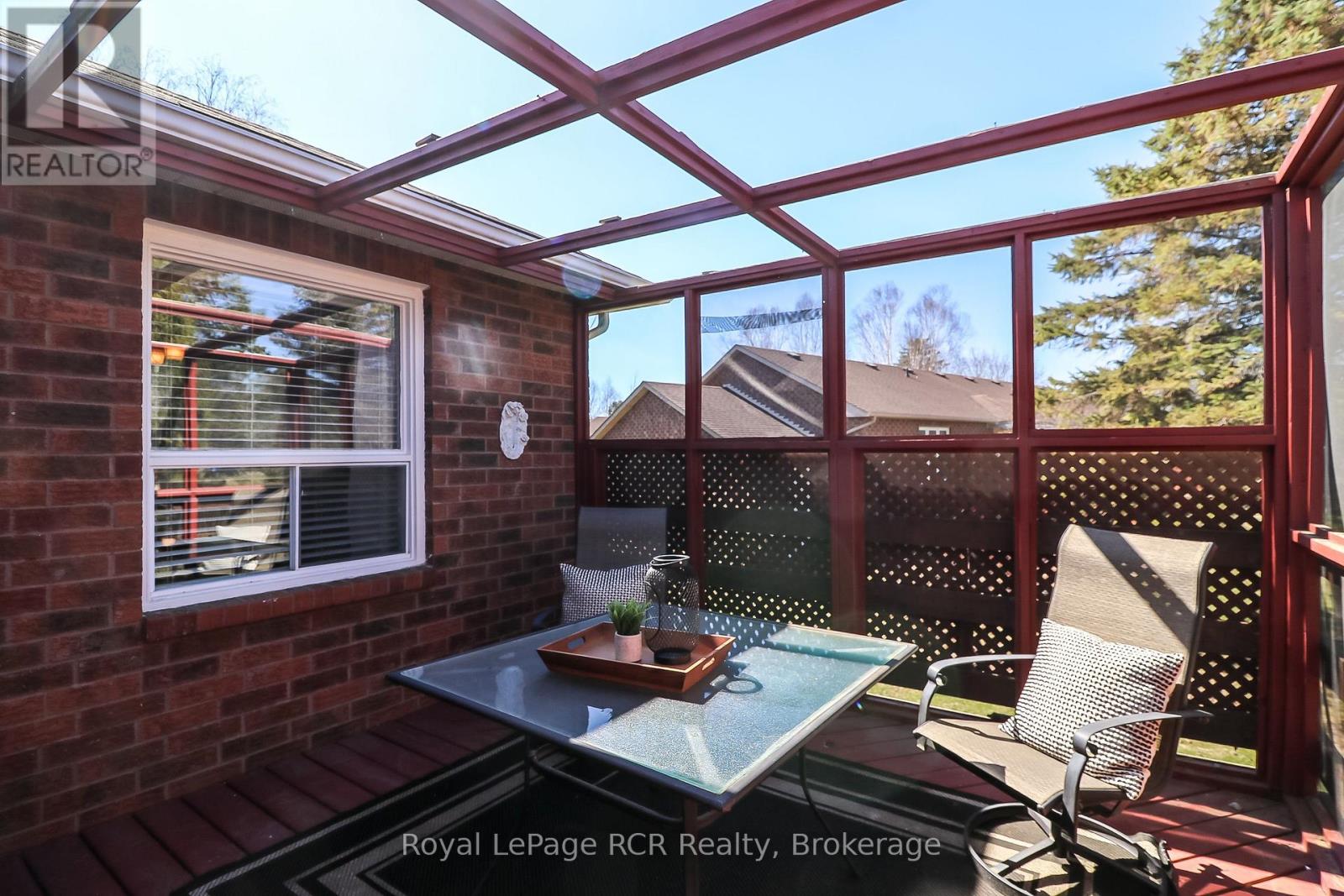 71 Fairway Crescent, Wasaga Beach, Ontario  L9Z 1B8 - Photo 29 - S12093719
