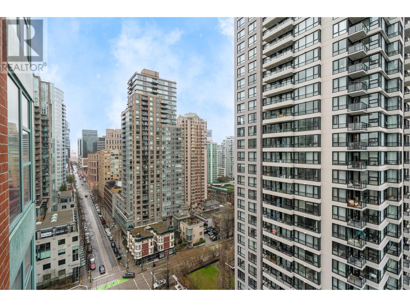 Listing Picture 19 of 28 : 2204 939 HOMER STREET, Vancouver / 溫哥華 - 魯藝地產 Yvonne Lu Group - MLS Medallion Club Member