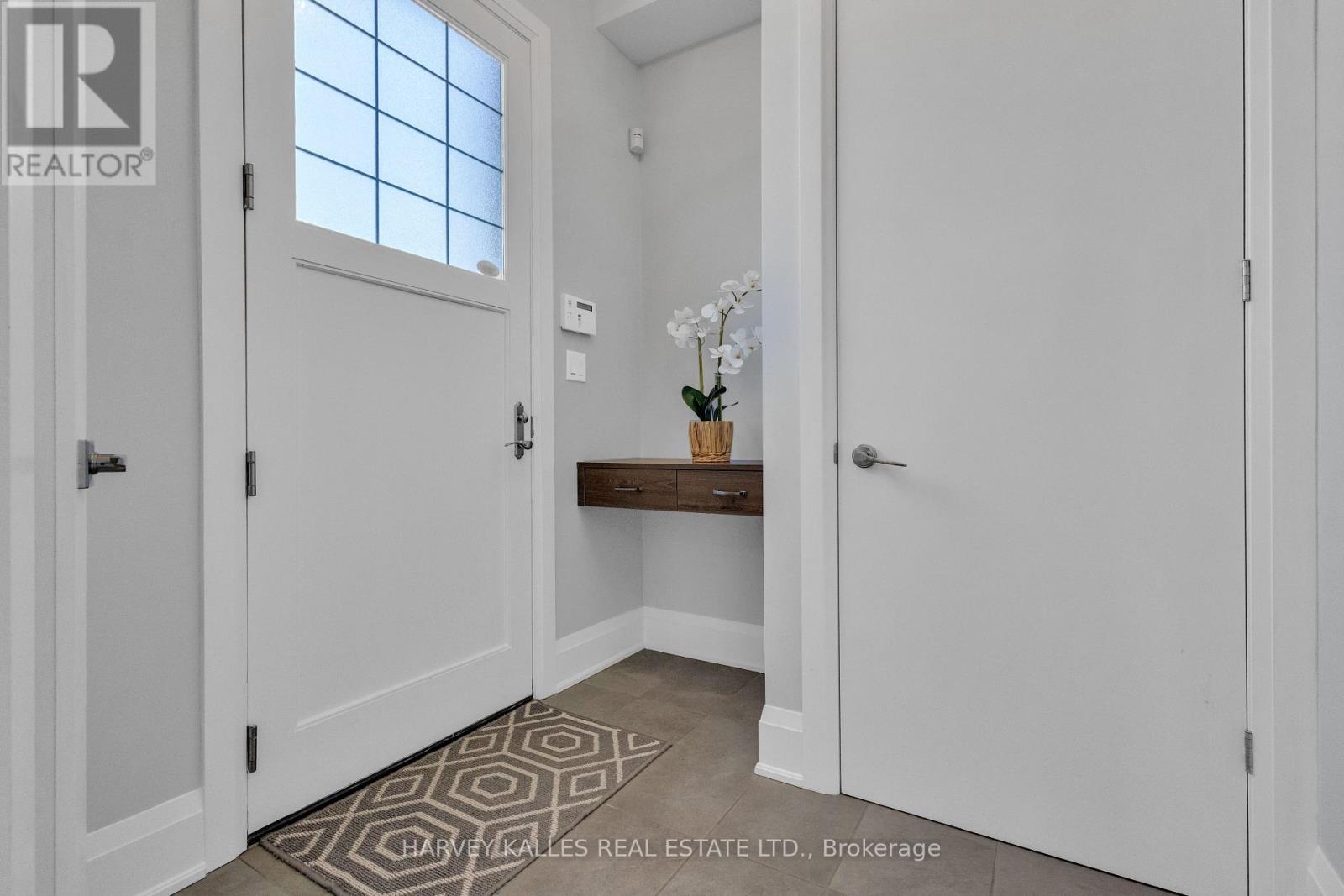 Property at 1256 AVENUE ROAD image 5