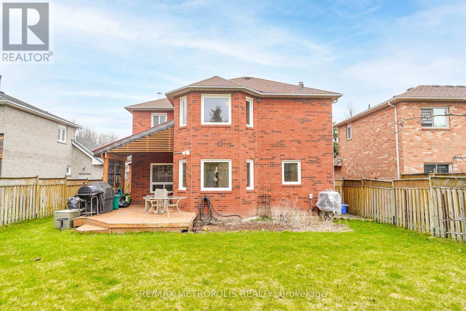 Property at 60 IRWIN DRIVE image 3
