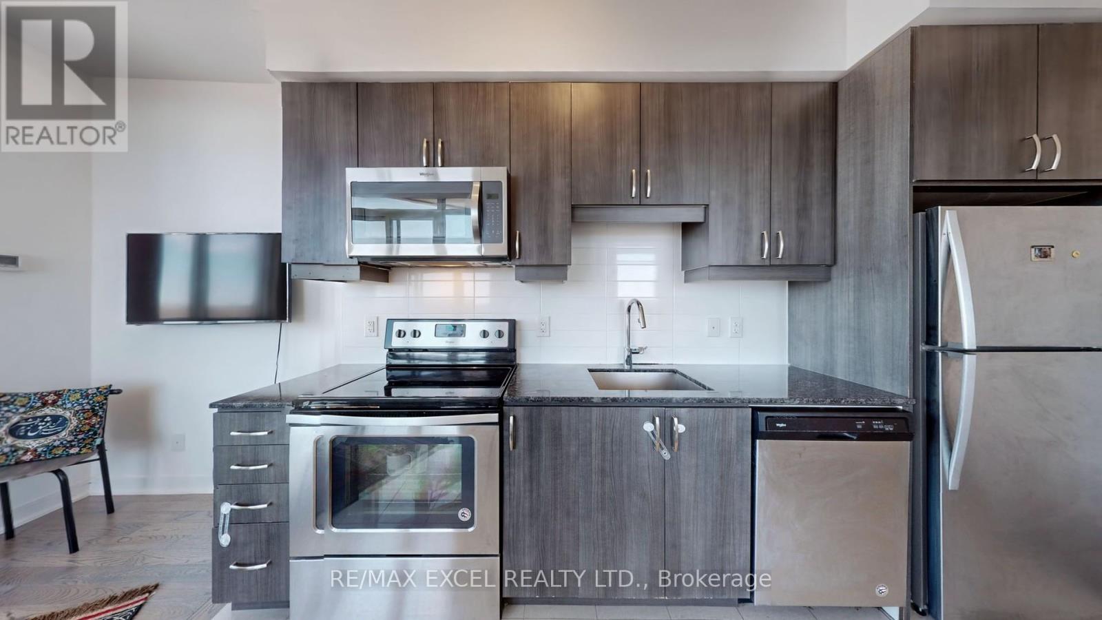 805 - 9191 Yonge Street, Richmond Hill, Ontario  L4C 1E2 - Photo 12 - N12093695