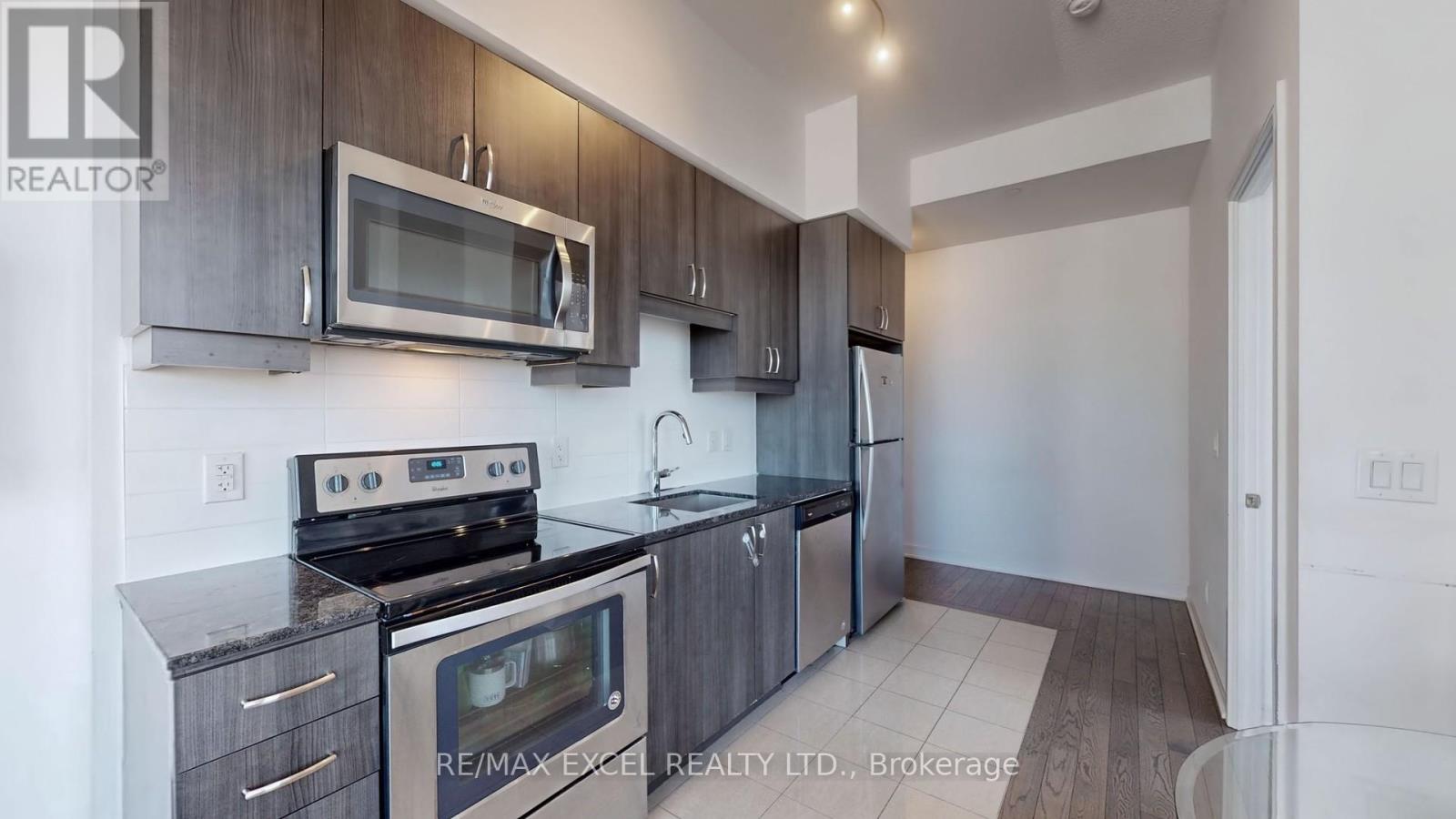 805 - 9191 Yonge Street, Richmond Hill, Ontario  L4C 1E2 - Photo 13 - N12093695