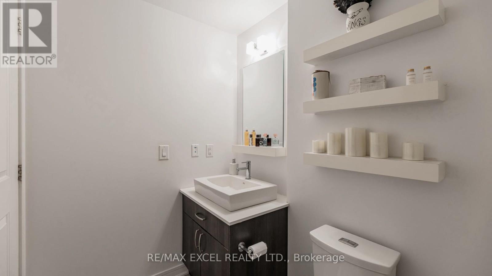 805 - 9191 Yonge Street, Richmond Hill, Ontario  L4C 1E2 - Photo 19 - N12093695