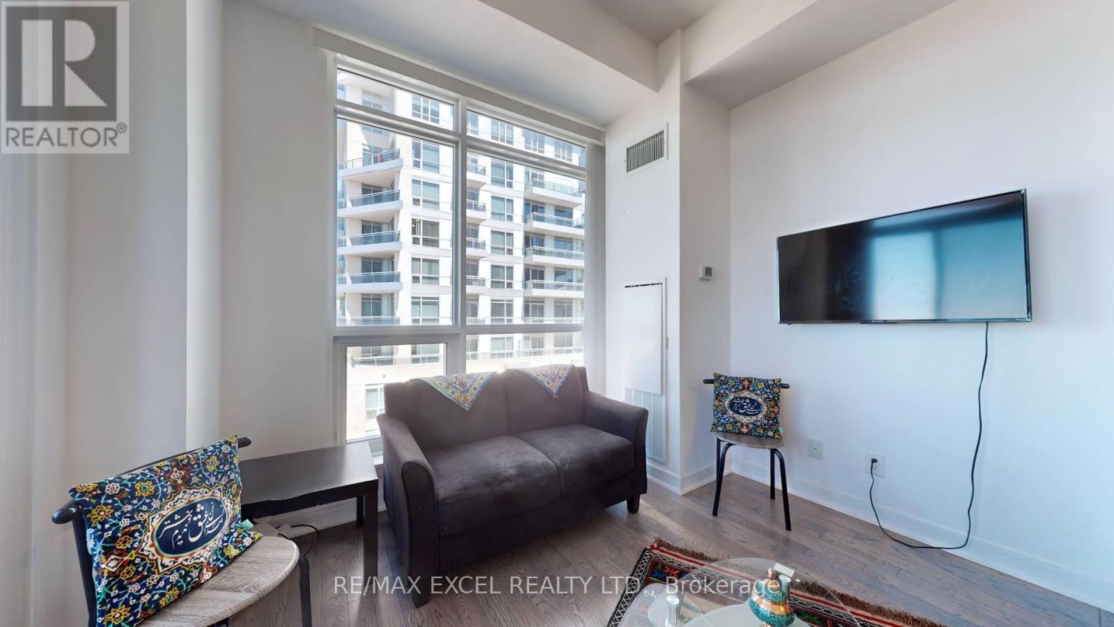 805 - 9191 Yonge Street, Richmond Hill, Ontario  L4C 1E2 - Photo 5 - N12093695