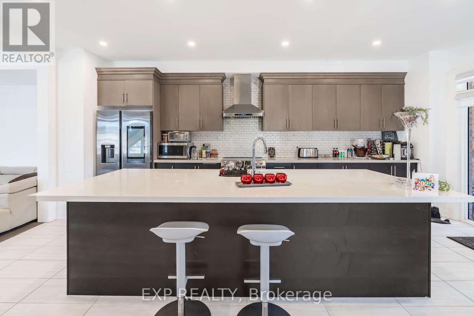 85 Burnhamthorpe Road E, Oakville, Ontario  L6H 3R2 - Photo 11 - W12093681