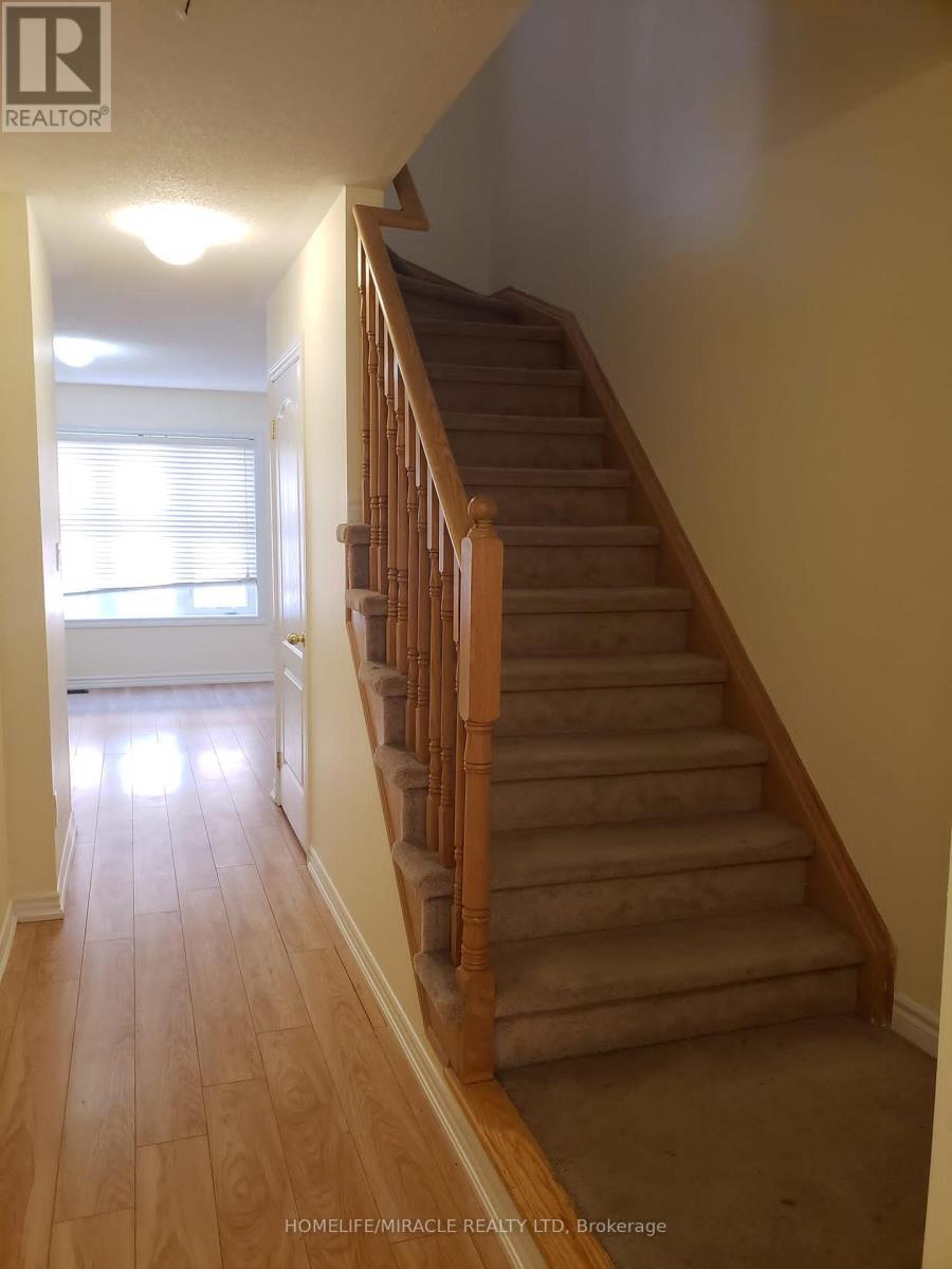 11 Shiff Crescent, Brampton, Ontario  L6Z 0H5 - Photo 4 - W12093724