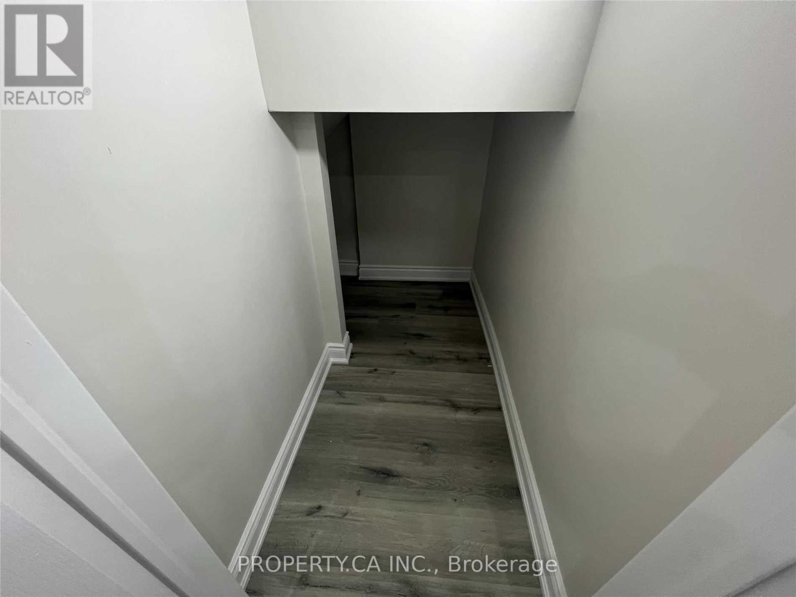 Lower - 18 Driscoll Drive, Brampton, Ontario  L6Y 3J1 - Photo 11 - W12093737