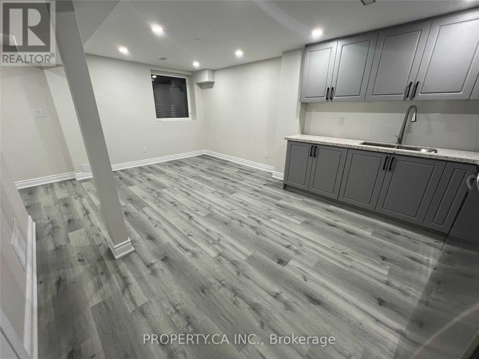 Lower - 18 Driscoll Drive, Brampton, Ontario  L6Y 3J1 - Photo 7 - W12093737