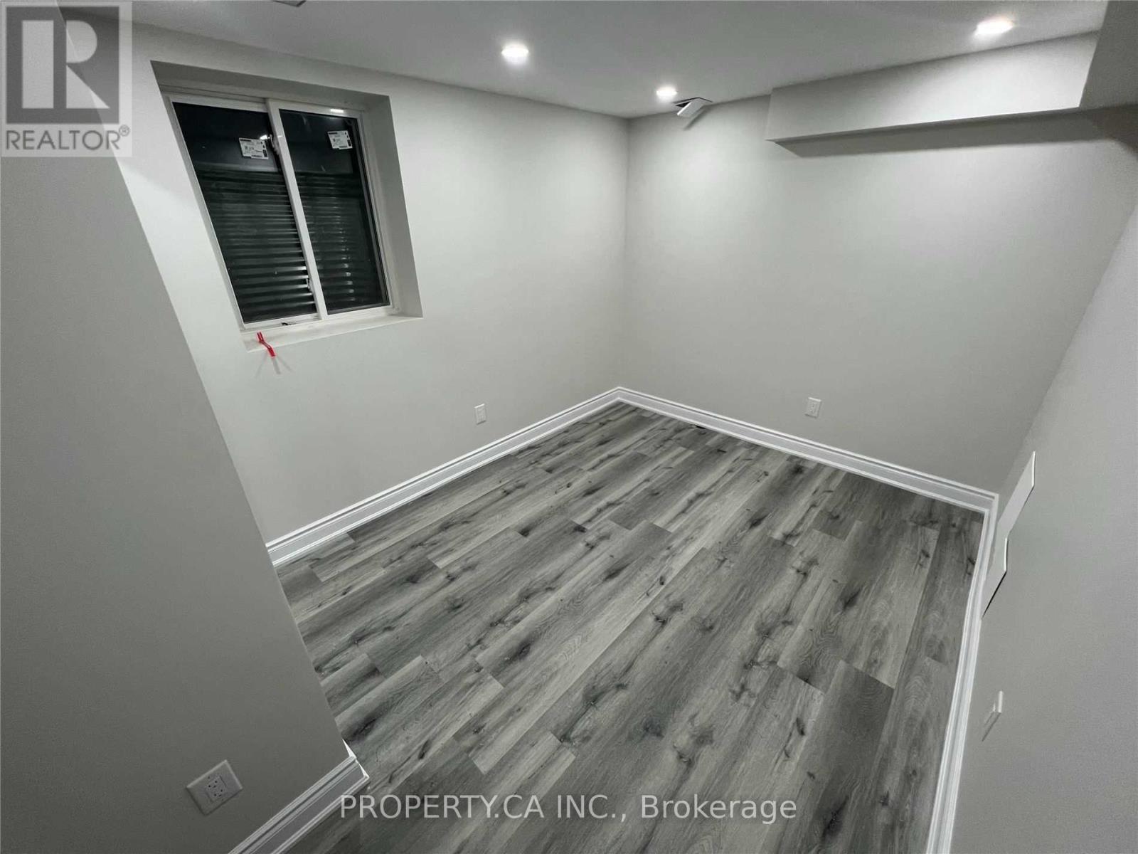 Lower - 18 Driscoll Drive, Brampton, Ontario  L6Y 3J1 - Photo 8 - W12093737
