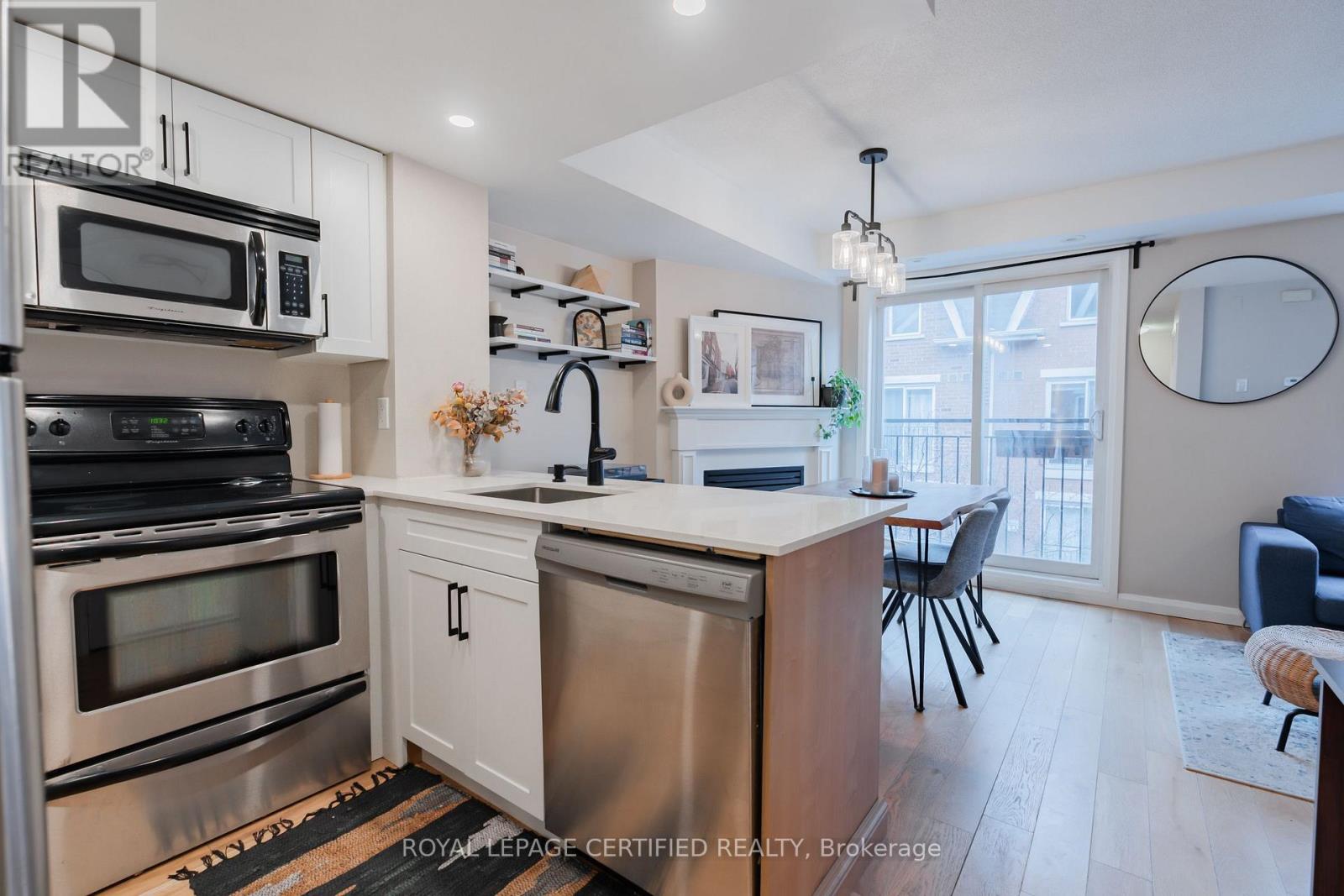 Property at 1222 - 22 LAIDLAW STREET image 5