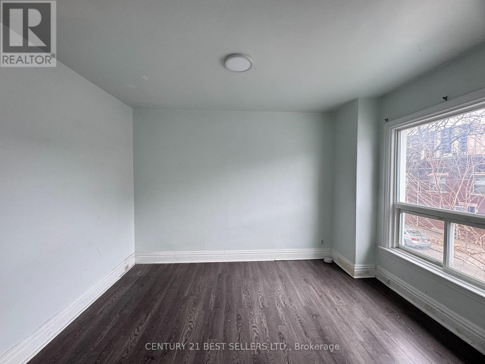 12 Arthur Avenue N, Hamilton, Ontario  L8L 6C5 - Photo 13 - X12093685