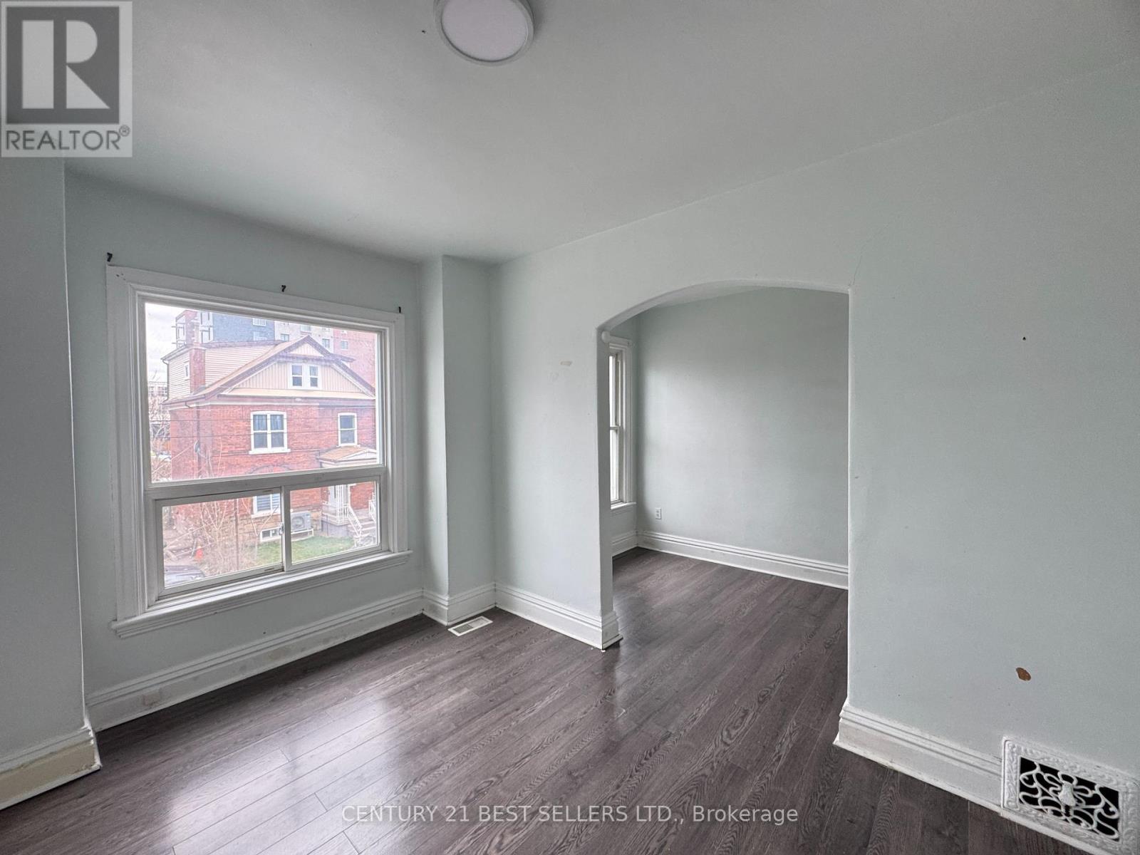 12 Arthur Avenue N, Hamilton, Ontario  L8L 6C5 - Photo 14 - X12093685