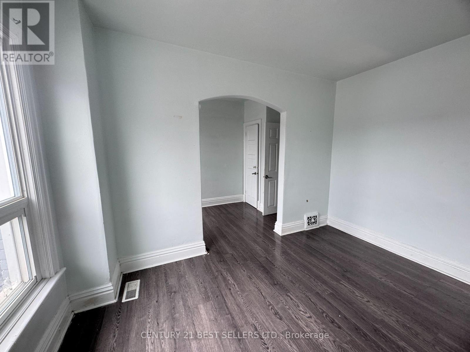 12 Arthur Avenue N, Hamilton, Ontario  L8L 6C5 - Photo 16 - X12093685