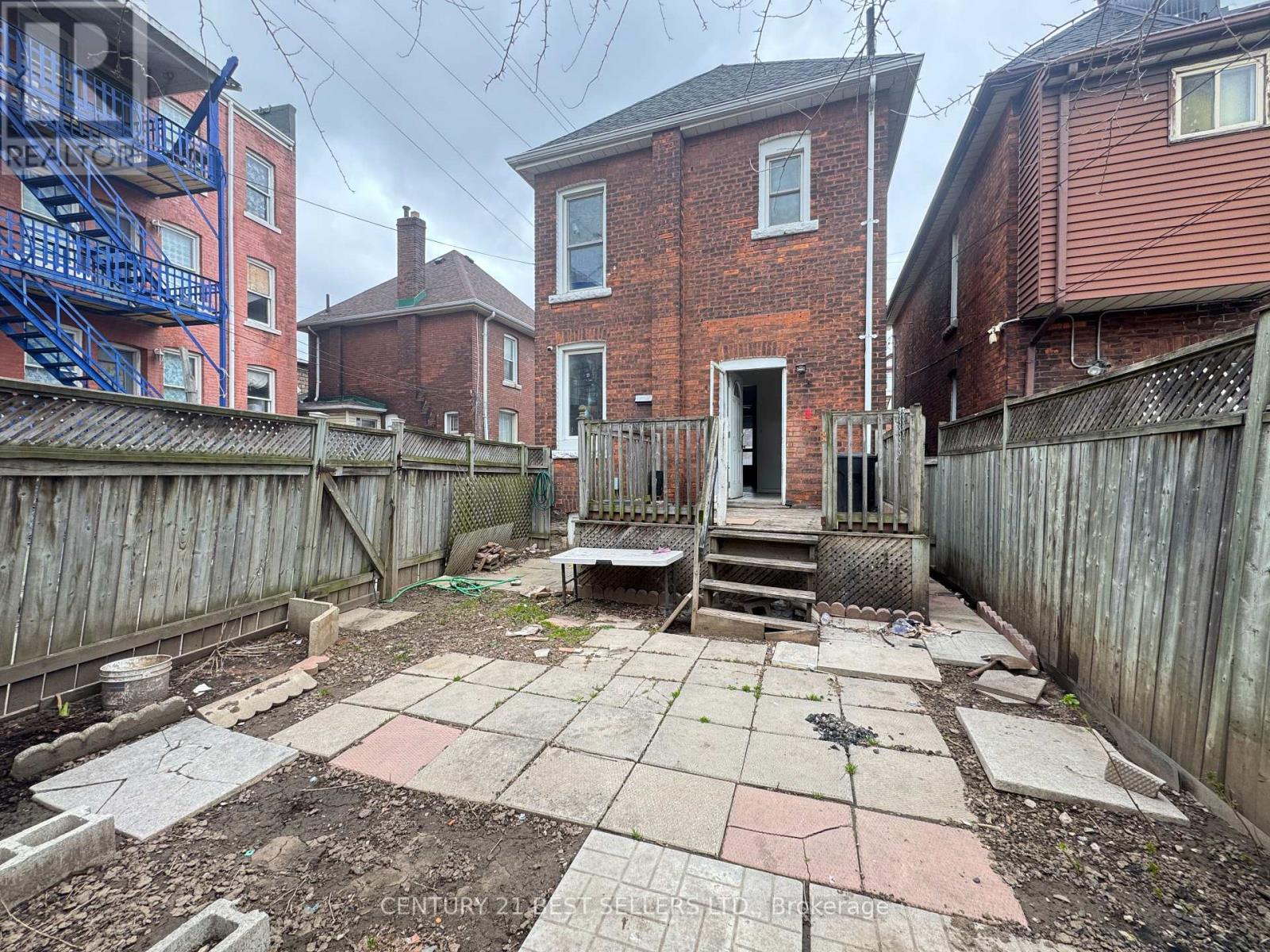 12 Arthur Avenue N, Hamilton, Ontario  L8L 6C5 - Photo 27 - X12093685