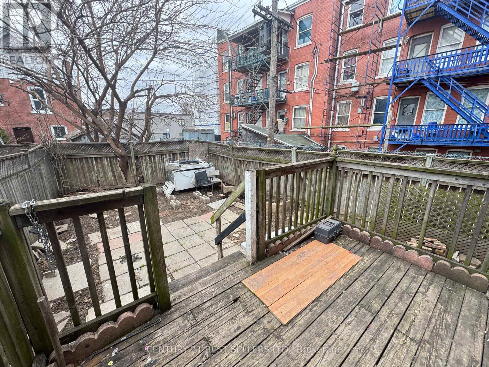 12 Arthur Avenue N, Hamilton, Ontario  L8L 6C5 - Photo 29 - X12093685