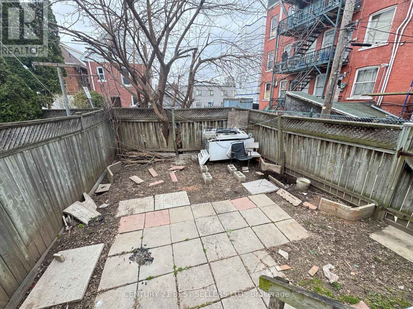 12 Arthur Avenue N, Hamilton, Ontario  L8L 6C5 - Photo 30 - X12093685
