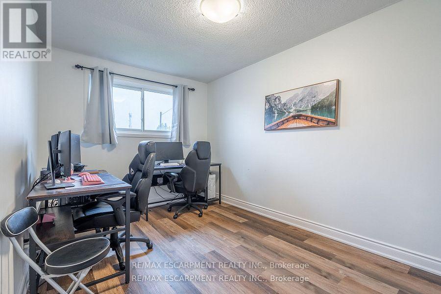 8 - 596 Grey Street, Brantford, Ontario  N3S 4Y1 - Photo 13 - X12093717