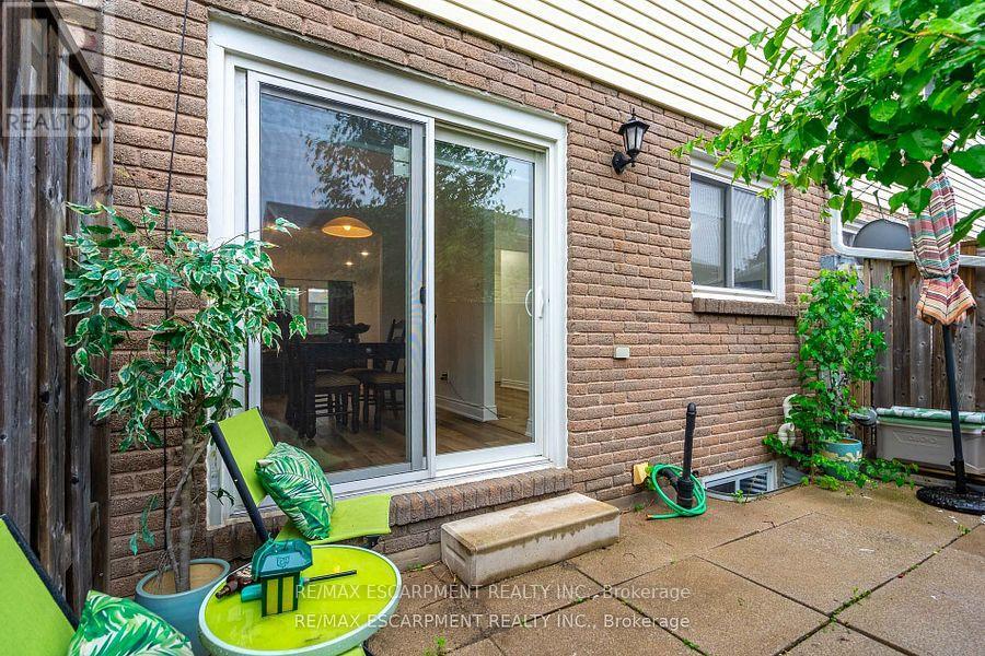 8 - 596 Grey Street, Brantford, Ontario  N3S 4Y1 - Photo 21 - X12093717