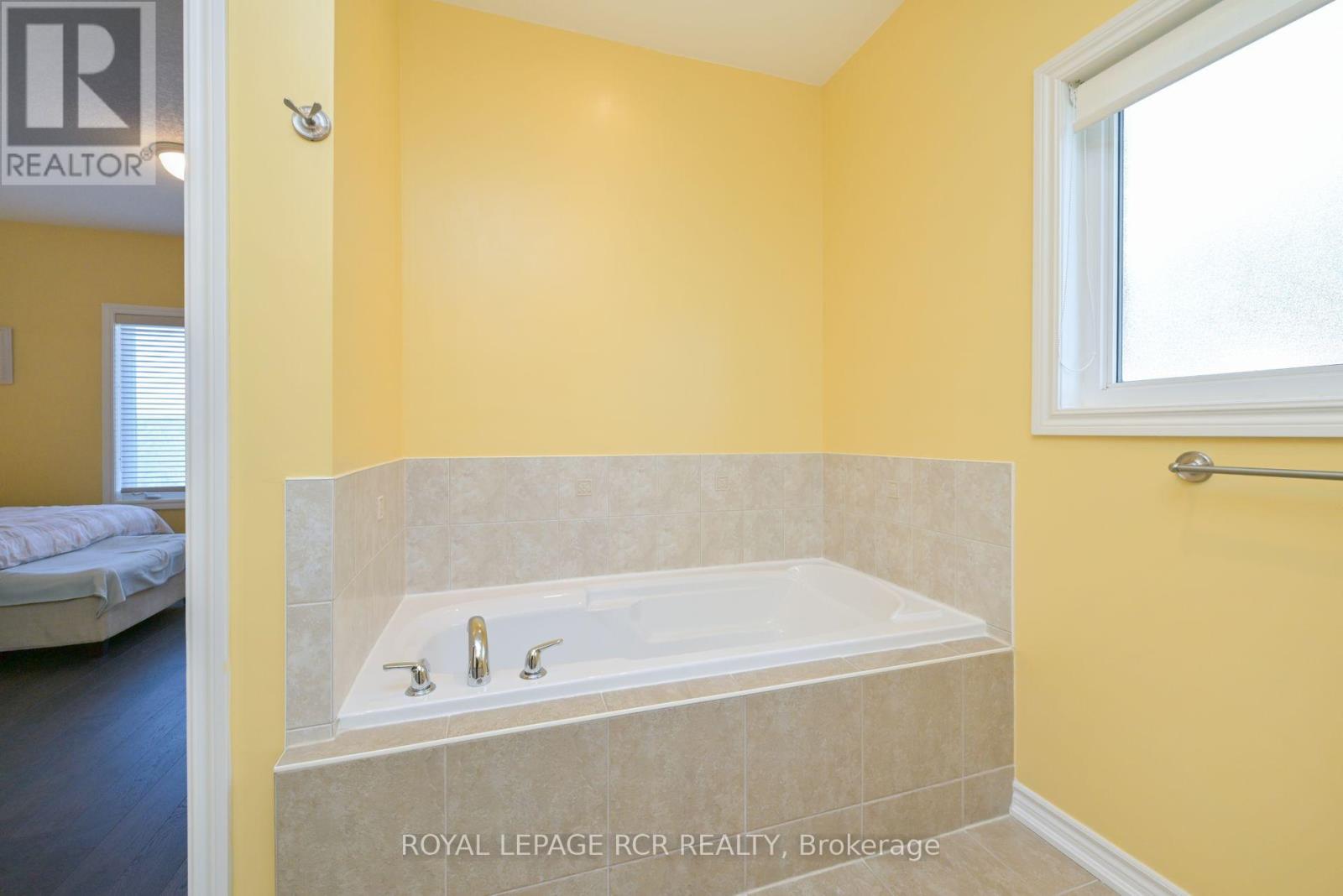 47 - 200 Kingfisher Drive, Mono, Ontario  L9W 0B3 - Photo 18 - X12093722