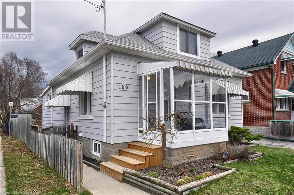Property at 186 WENTWORTH Avenue image 3