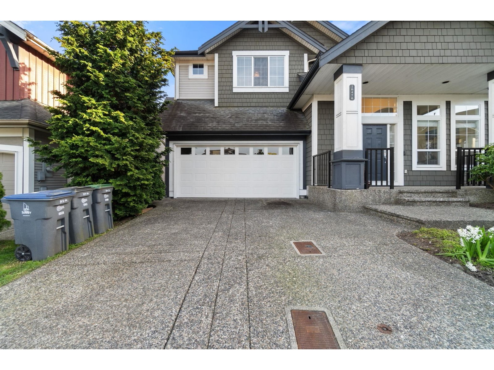 Property at 16476 60A AVENUE image 2