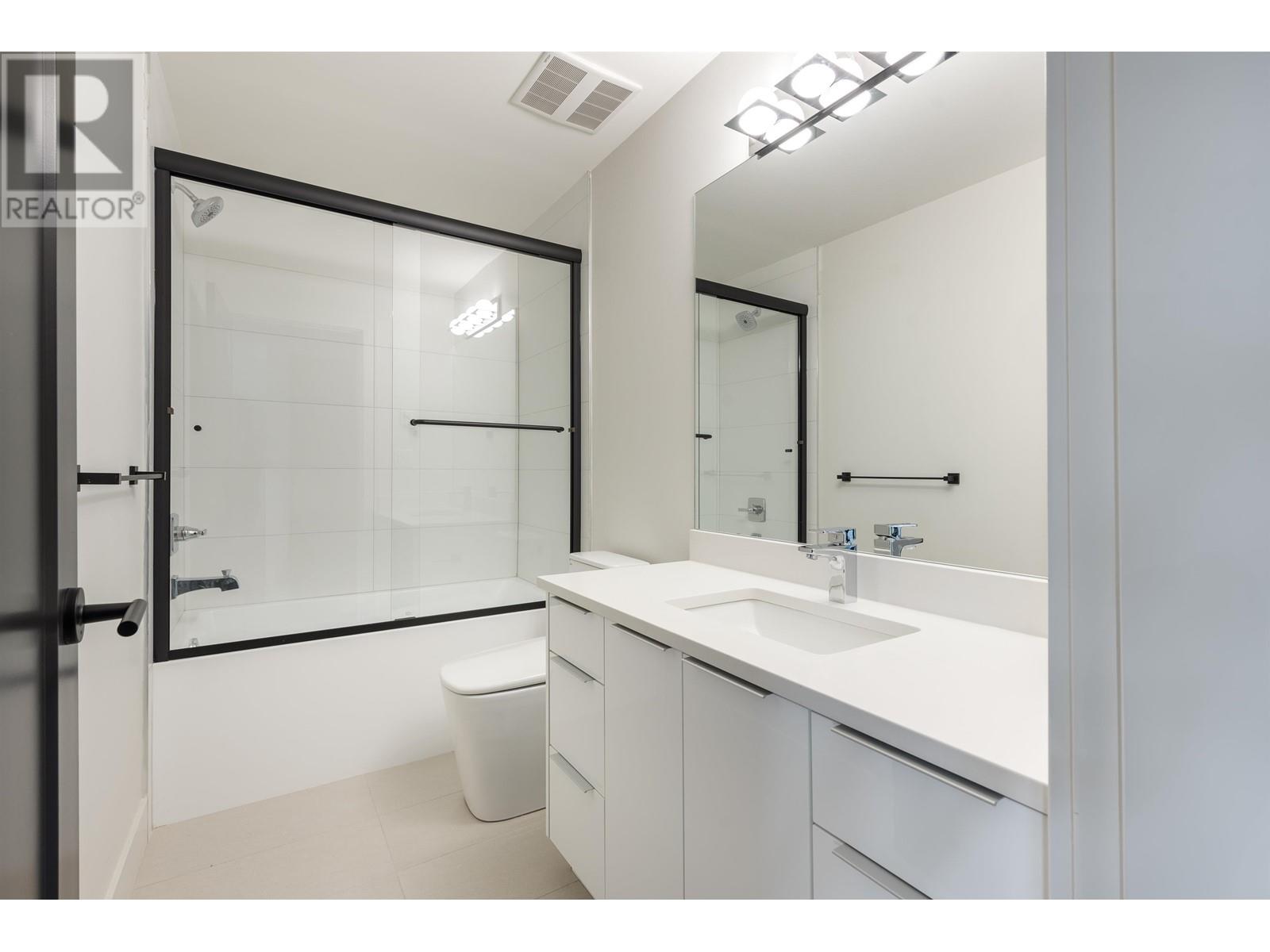 644a Girard Avenue, Coquitlam, British Columbia  V3K 1S8 - Photo 34 - R2987558