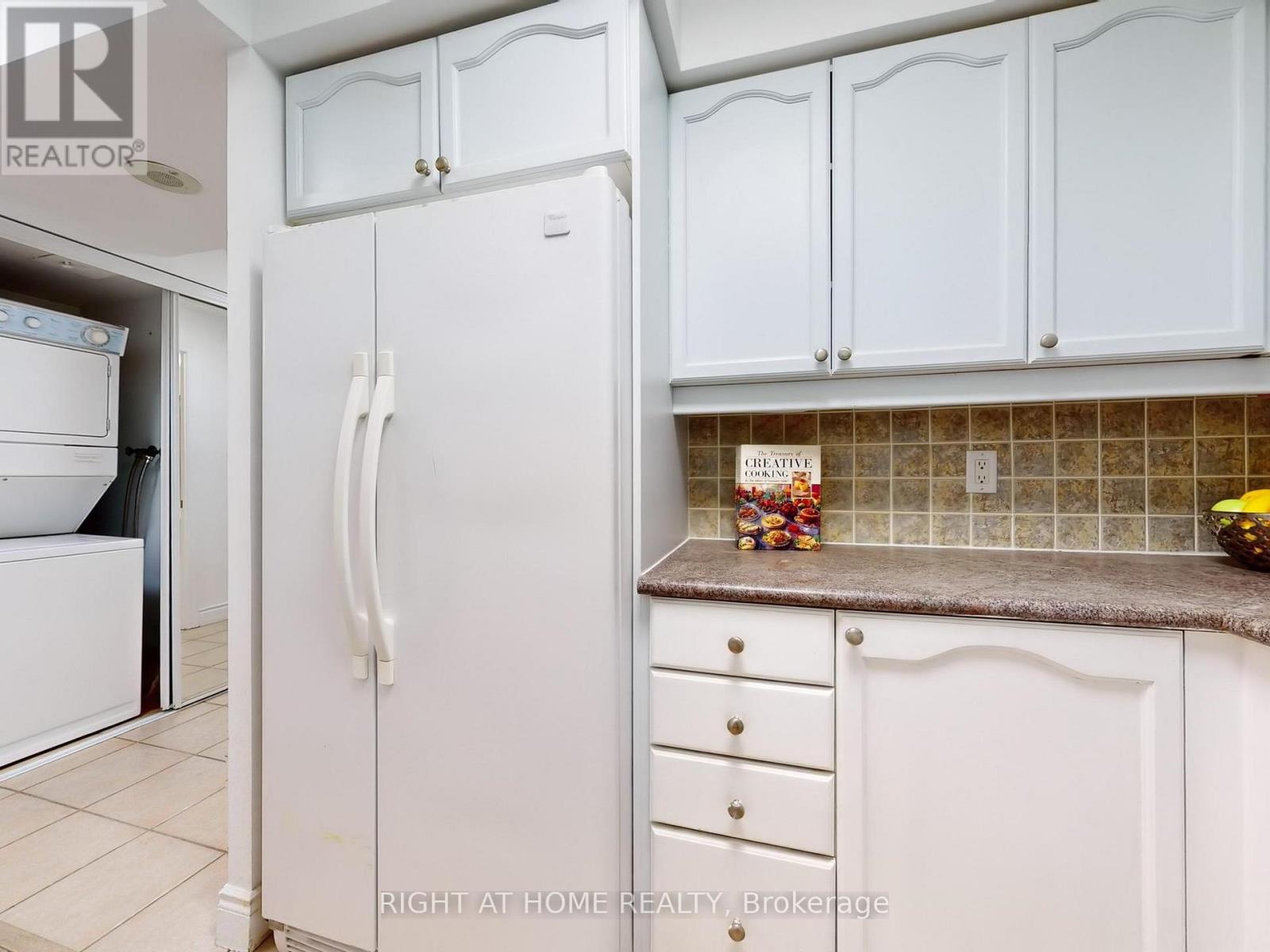1509 - 880 Grandview Way, Toronto, Ontario  M2N 7B2 - Photo 20 - C12011940