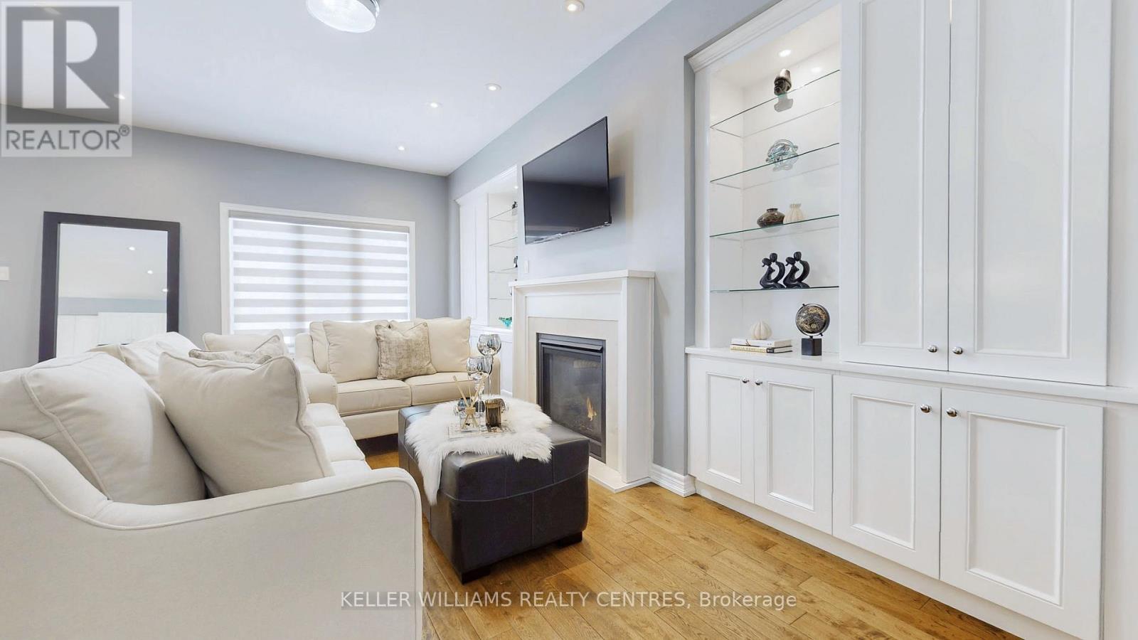 Property at 17 CHARMUSE LANE image 3