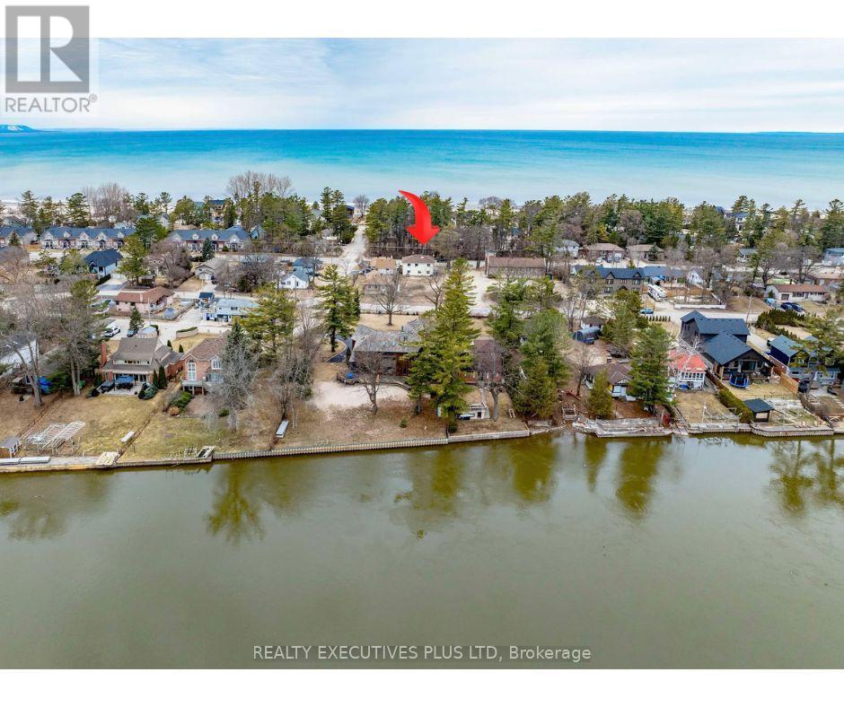 573 Mosley Street, Wasaga Beach, Ontario  L9Z 2J4 - Photo 38 - S12076445
