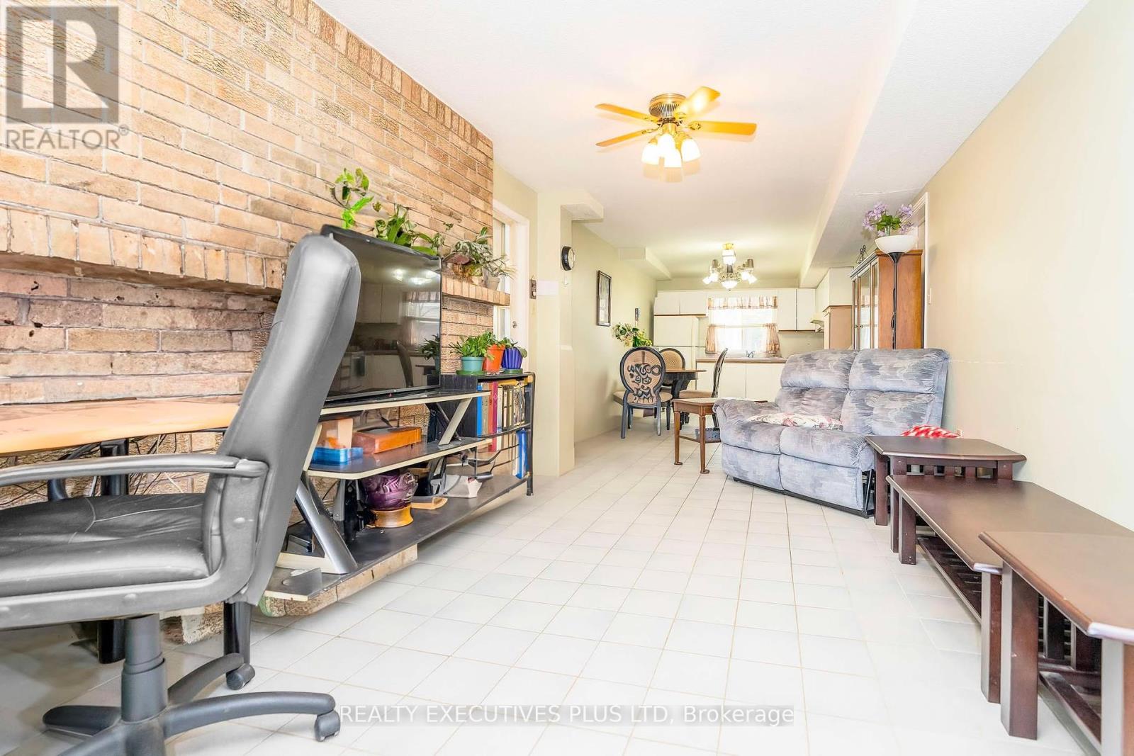 573 Mosley Street, Wasaga Beach, Ontario  L9Z 2J4 - Photo 29 - S12076445