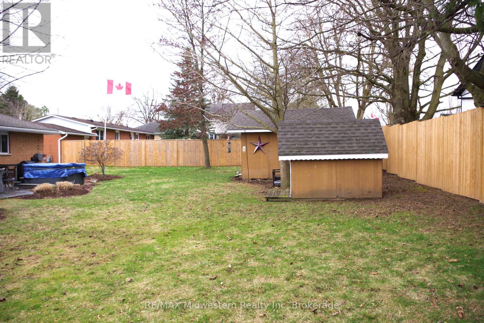 720 Sports Drive, Huron East, Ontario  N0G 1H0 - Photo 8 - X12093778