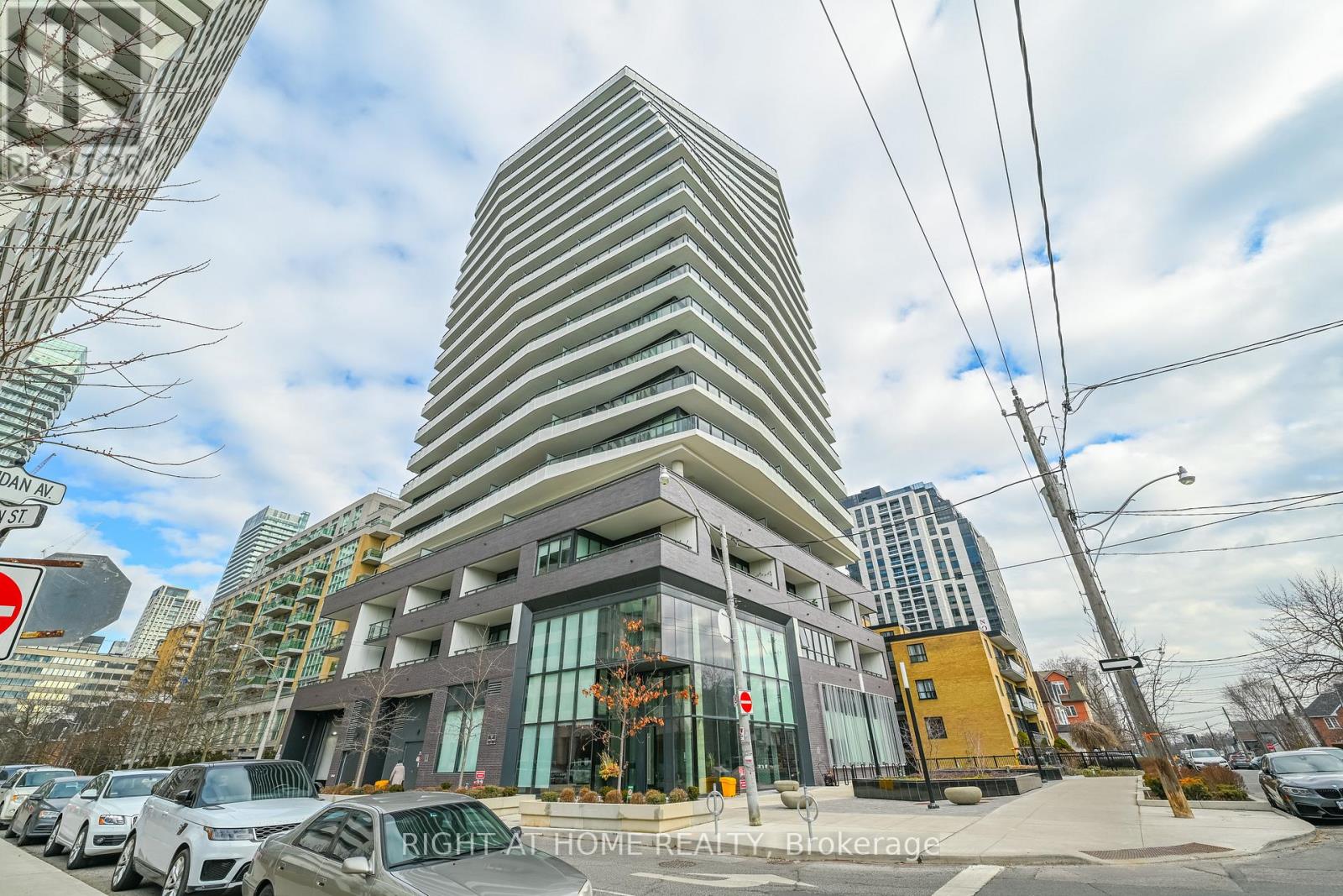 1008 - 11 Lillian Street, Toronto, Ontario  M4S 2H7 - Photo 1 - C12093785