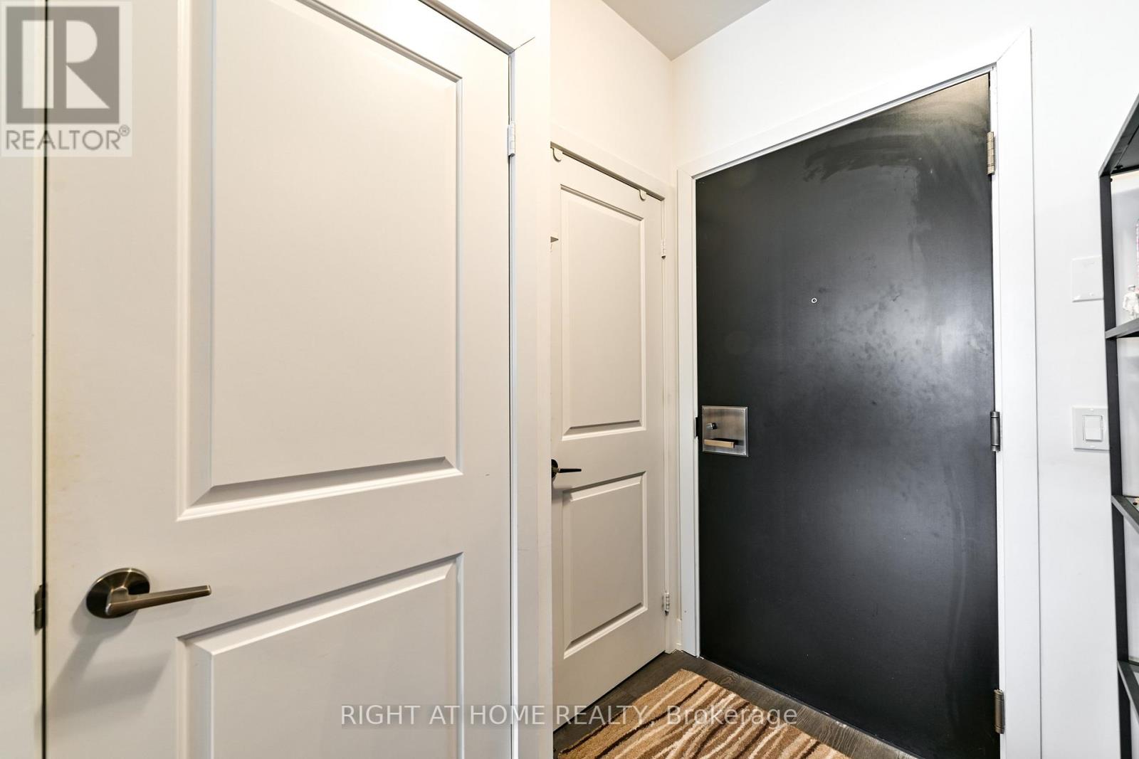 1008 - 11 Lillian Street, Toronto, Ontario  M4S 2H7 - Photo 2 - C12093785
